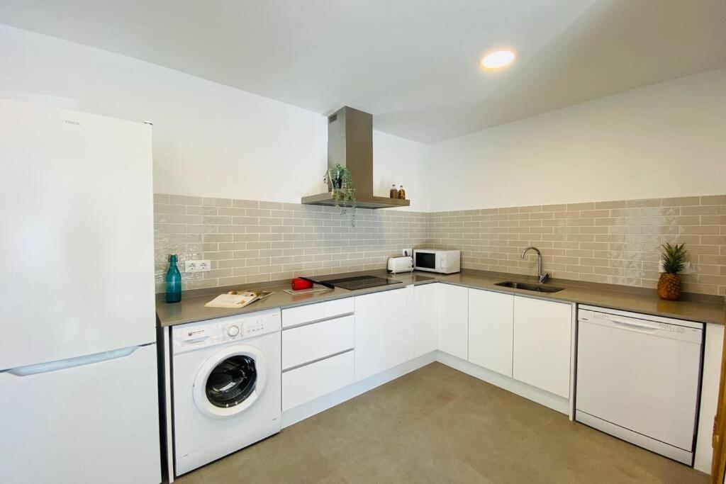 70 M2, Apartamento Cerca De La Playa, Apto Minusvalidos. Roses Ngoại thất bức ảnh
