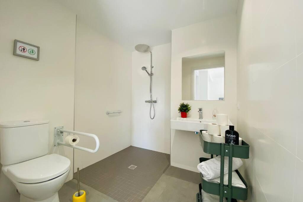 70 M2, Apartamento Cerca De La Playa, Apto Minusvalidos. Roses Ngoại thất bức ảnh